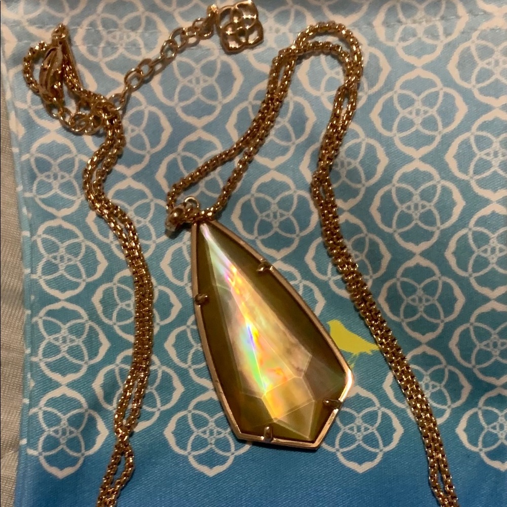 Carole necklace